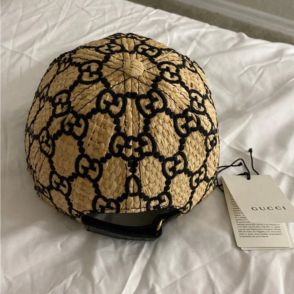 (SOLD) Gucci Raffia Baseball Cap - Picture 3 of 9